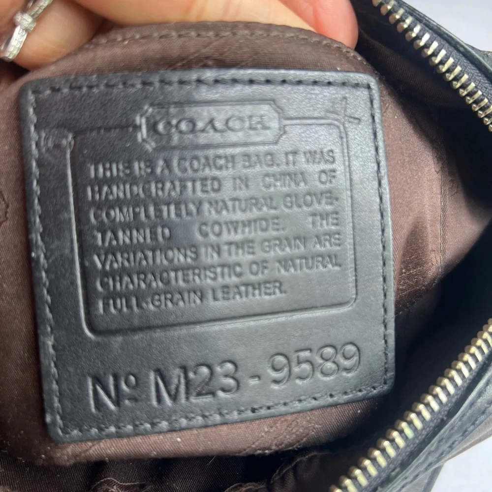 COACH vintage dark brown Leather  crossbody bag